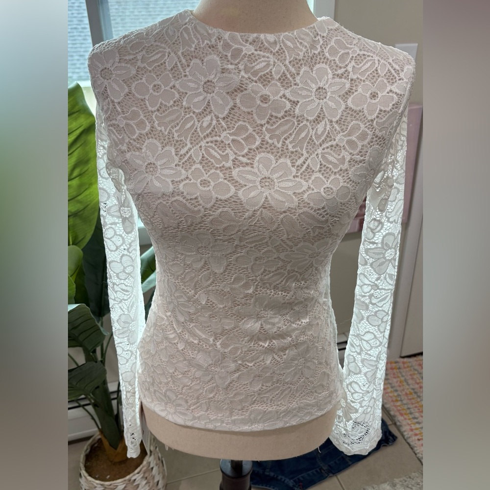 Fitted White Long Sleeve Embellished Blouse
